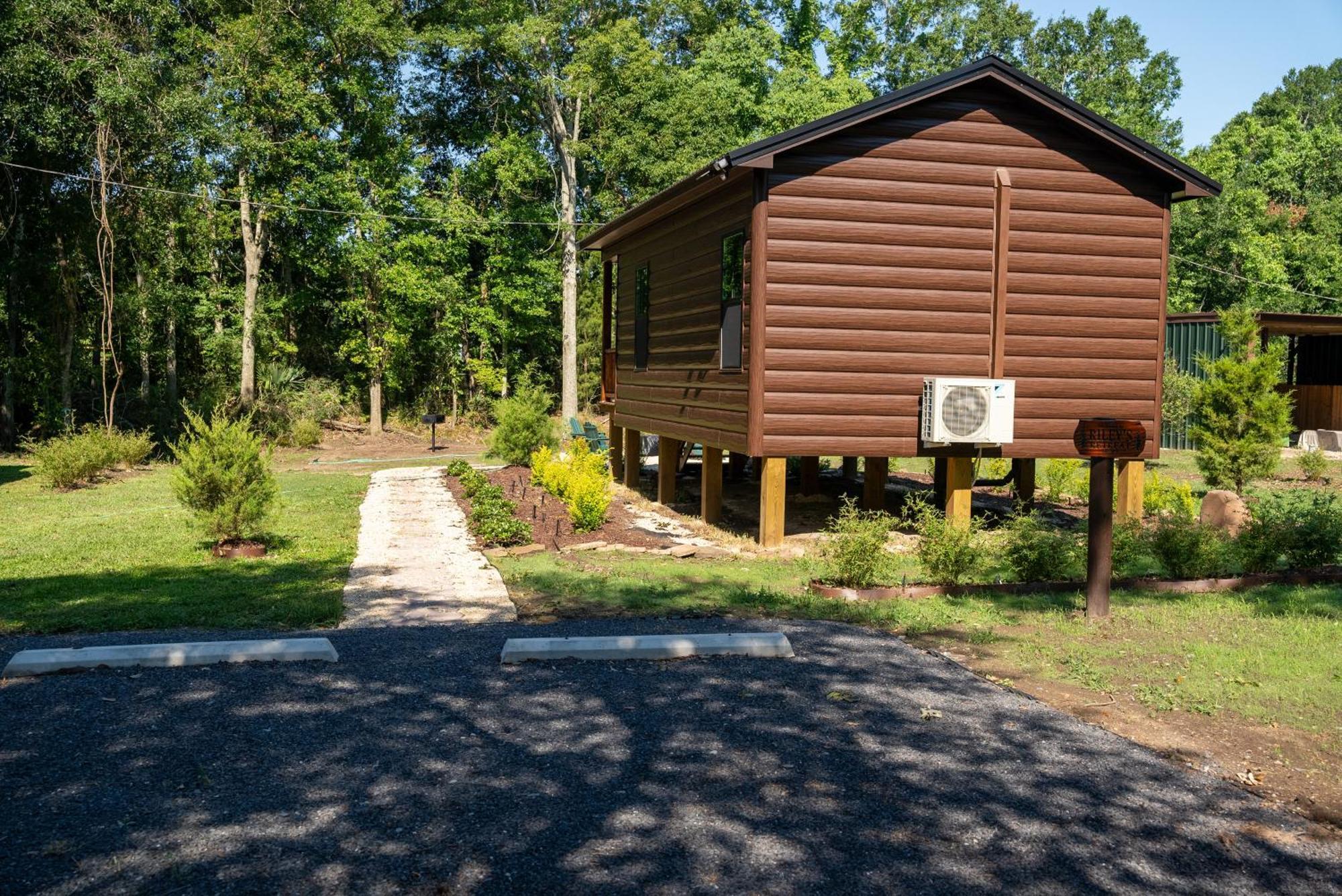 Riley'S Retreat Cabin Broussard Екстериор снимка